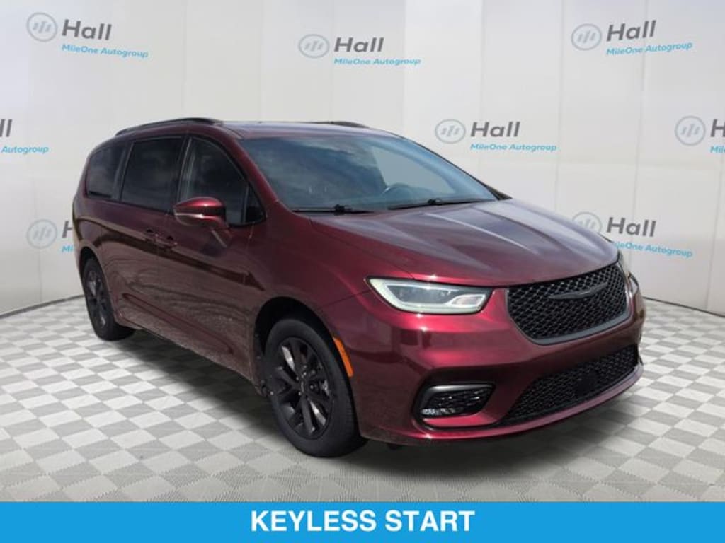 Used 2021 Chrysler Pacifica Touring L Minivan/Van