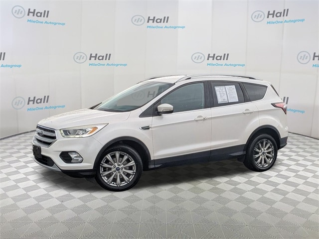 2017 Ford Escape Titanium's photo