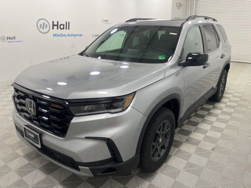 New 2025 Honda Pilot TrailSport SUV