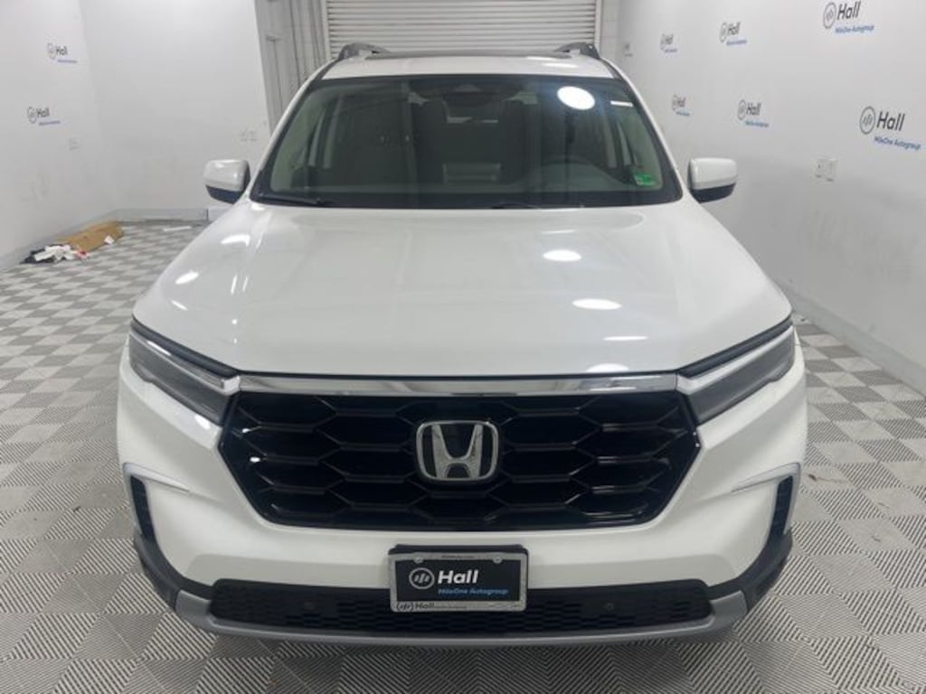 New 2025 Honda Pilot Touring SUV