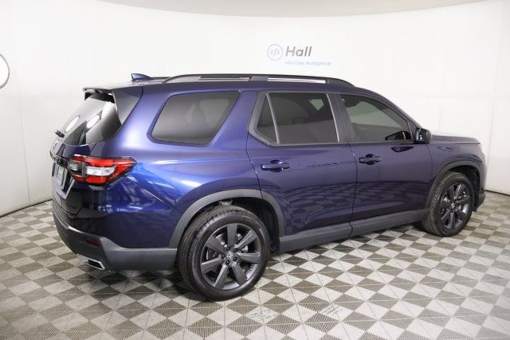 Used 2024 Honda Pilot Sport SUV