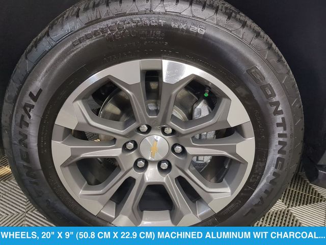 2025 Chevrolet Suburban LT - Photo 28