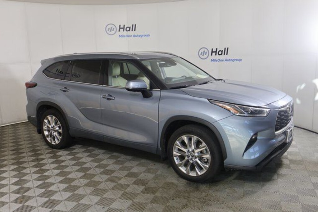Used 2024 Toyota Highlander SUV
