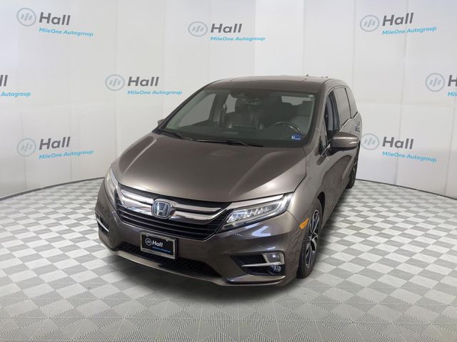 2018 Honda Odyssey Elite's photo