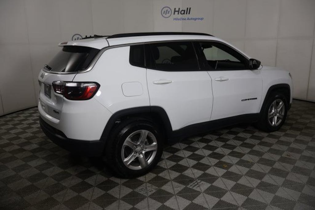 Used 2024 Jeep Compass Latitude SUV