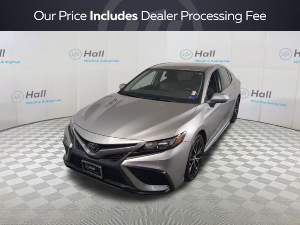 Used 2022 Toyota Camry SE Sedan