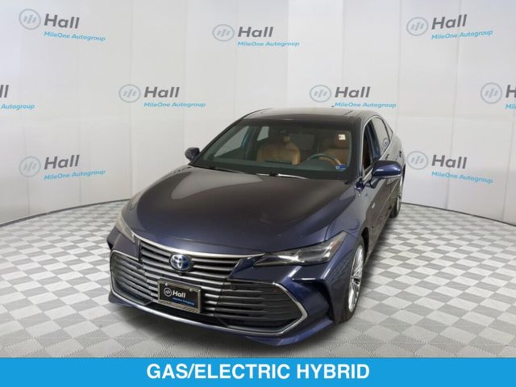 Used 2020 Toyota Avalon Hybrid Limited Sedan