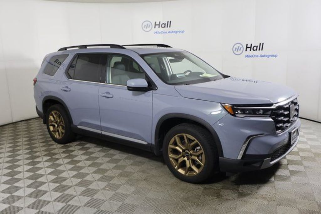 Used 2025 Honda Pilot Touring SUV