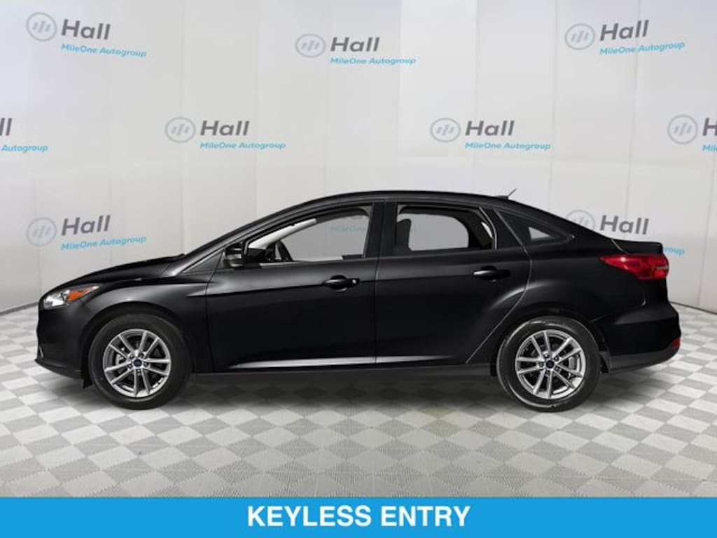 Used 2017 Ford Focus SE Sedan