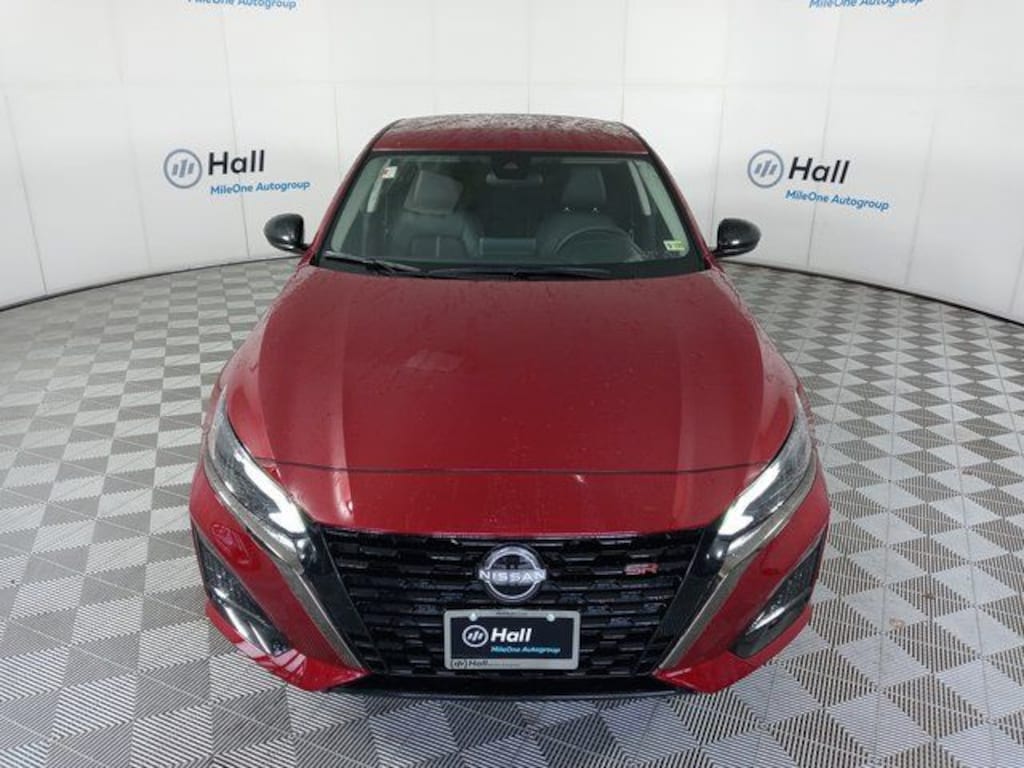 Used 2024 Nissan Altima 2.5 SR Sedan