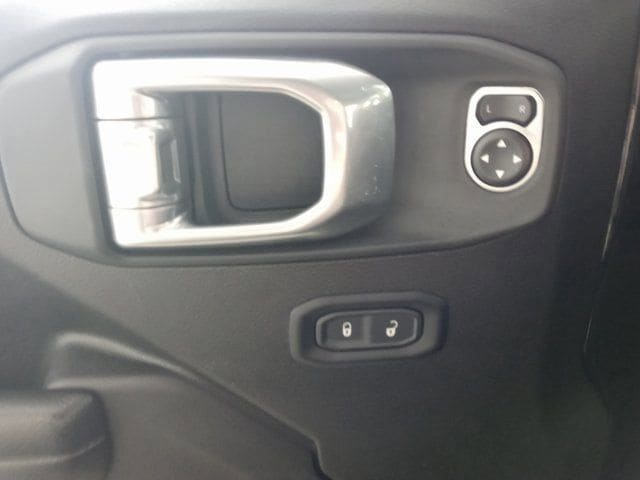2024 Jeep Wrangler 4-Door Rubicon - Photo 17