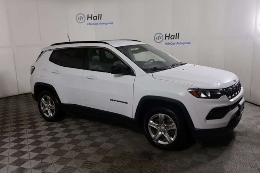 Used 2024 Jeep Compass Latitude SUV