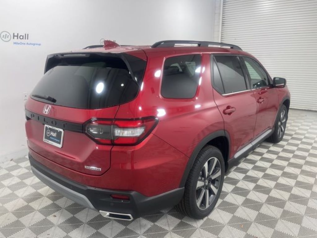 New 2025 Honda Pilot Touring SUV