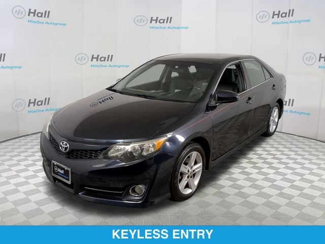 2013 Toyota Camry SE