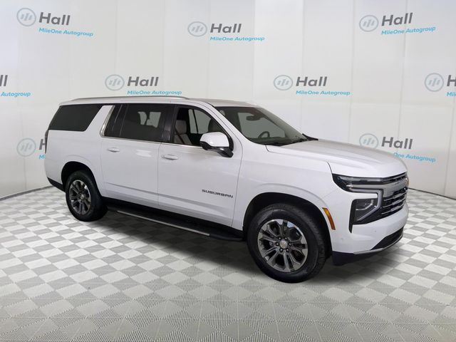 2025 Chevrolet Suburban LT - Photo 6