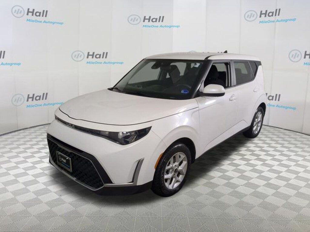 Used 2024 Kia Soul LX Hatchback