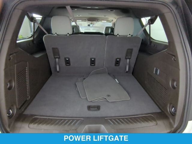 2025 Chevrolet Suburban LT - Photo 27