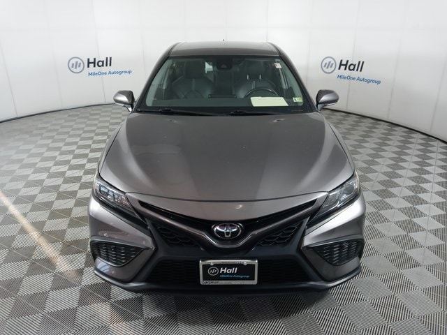 Used 2022 Toyota Camry SE with VIN 4T1G11AK9NU696712 for sale in Virginia Beach, VA