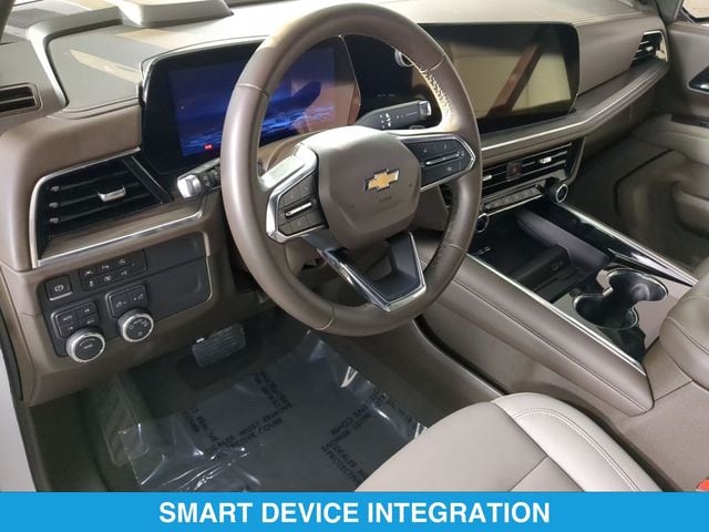 2025 Chevrolet Suburban LT - Photo 16