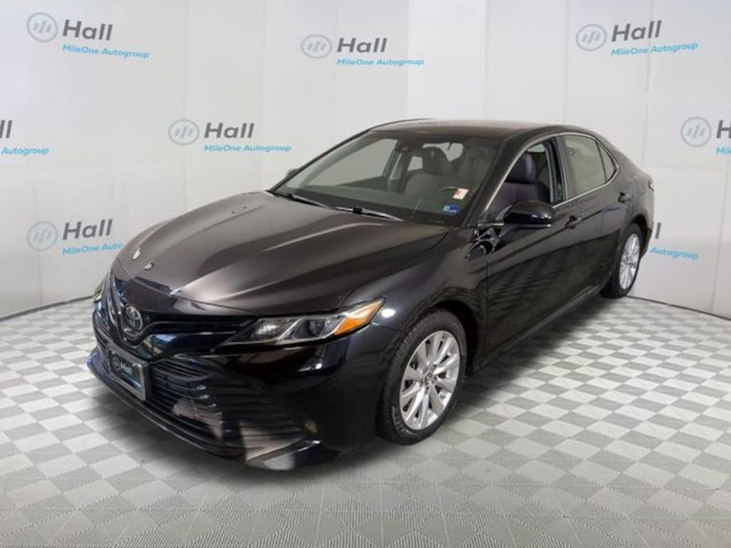 Used 2018 Toyota Camry LE Sedan