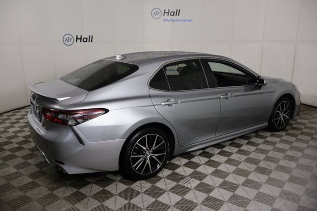 Used 2023 Toyota Camry SE Sedan