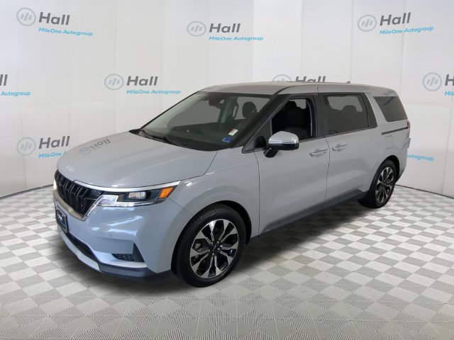 Used 2024 Kia Carnival EX Minivan/Van