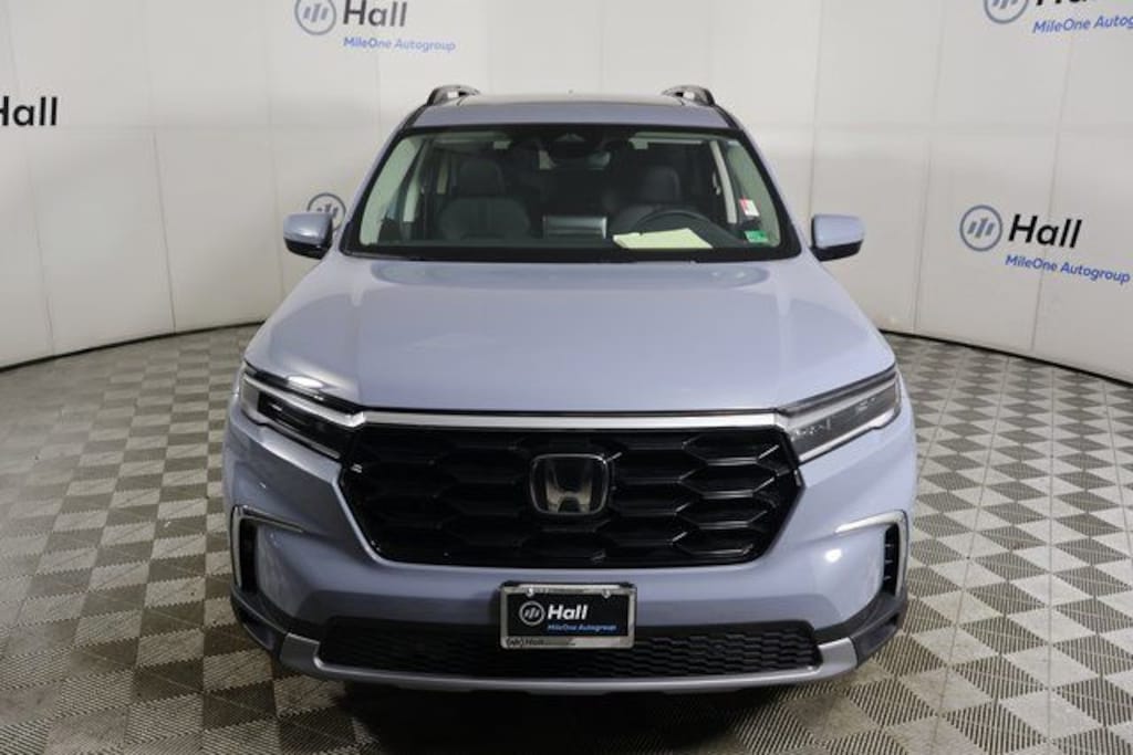 Used 2025 Honda Pilot Touring SUV