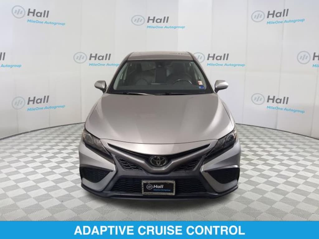 Used 2022 Toyota Camry SE Sedan