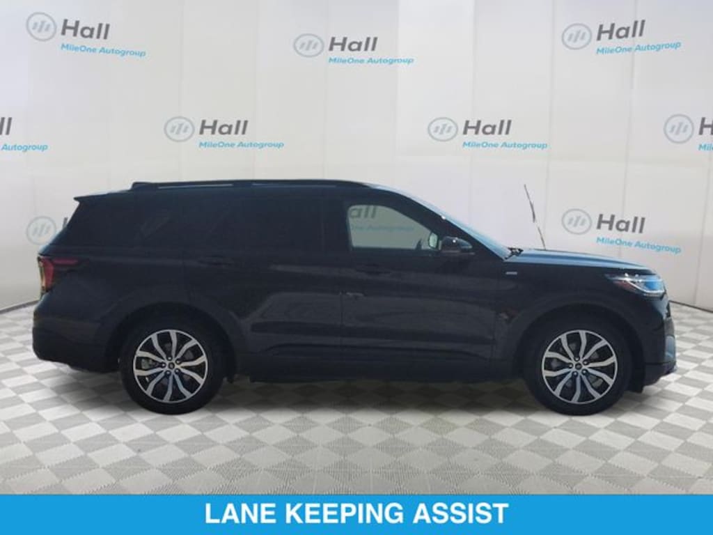 Used 2025 Ford Explorer ST-Line SUV