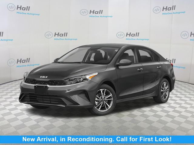 2023 Kia Forte LXS AT's photo