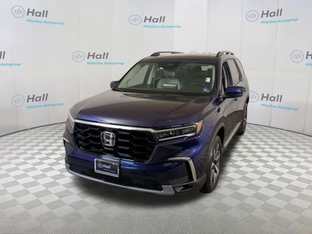 Used 2025 Honda Pilot Touring SUV