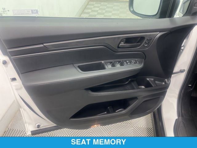 2026 Honda Odyssey EX-L - Photo 15