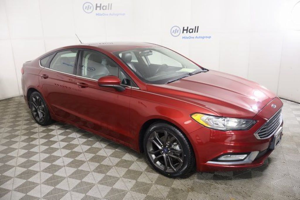 Used 2018 Ford Fusion SE Sedan