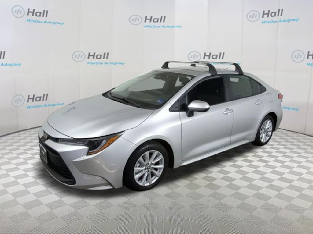 Used 2025 Toyota Corolla LE Sedan