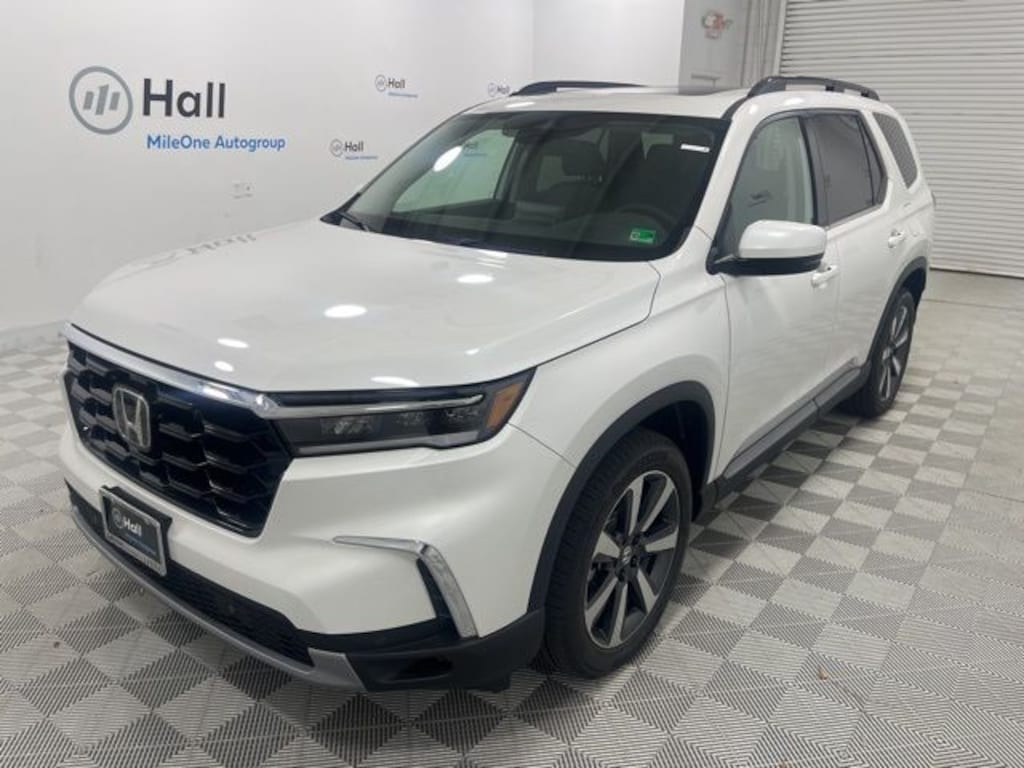 New 2025 Honda Pilot Touring SUV