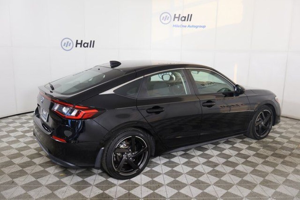 Used 2024 Honda Civic LX Hatchback