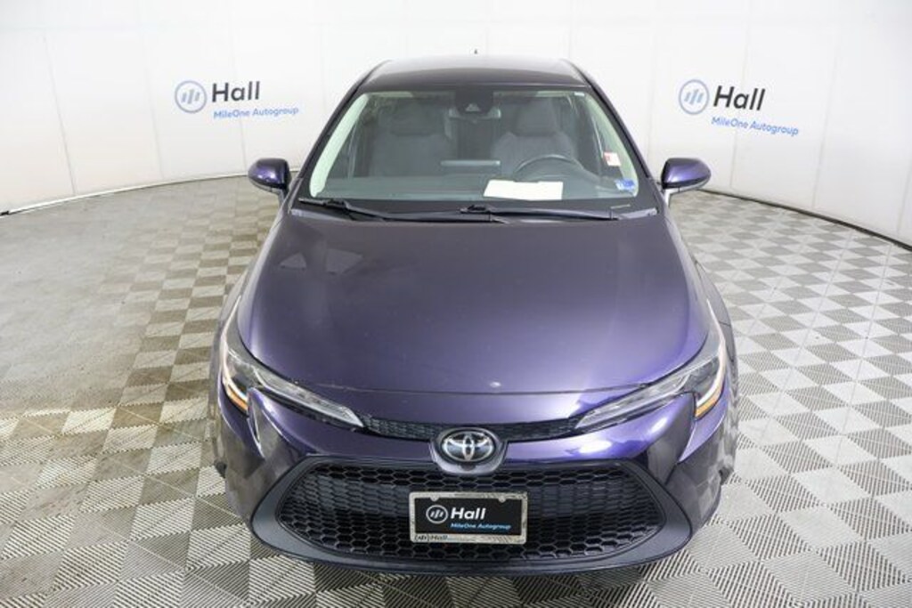 Used 2022 Toyota Corolla LE Sedan