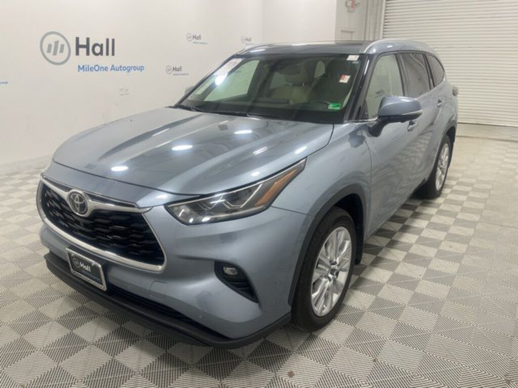 Used 2024 Toyota Highlander SUV