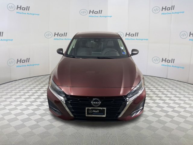 Used 2024 Nissan Altima 2.5 SV Sedan