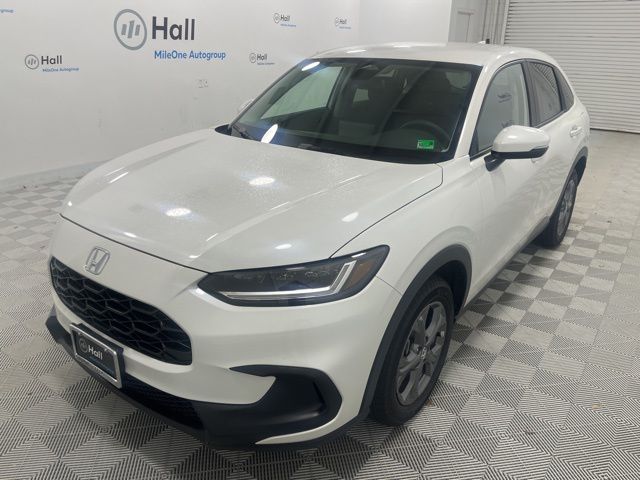 2026 Honda HR-V LX's photo