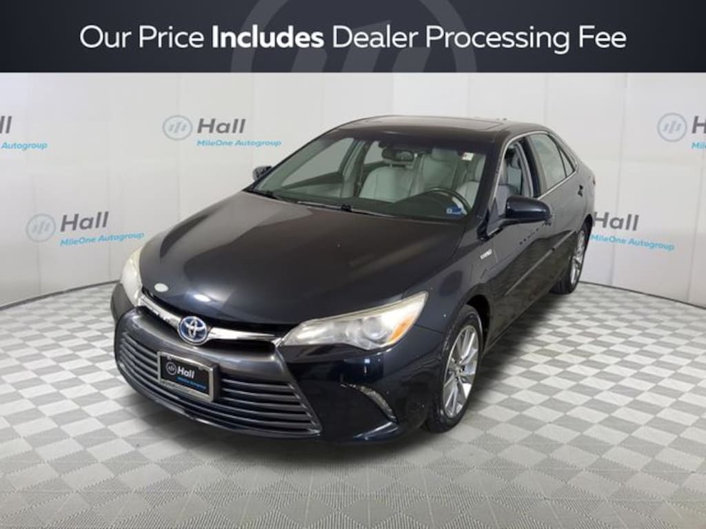 Used 2017 Toyota Camry Hybrid XLE Sedan