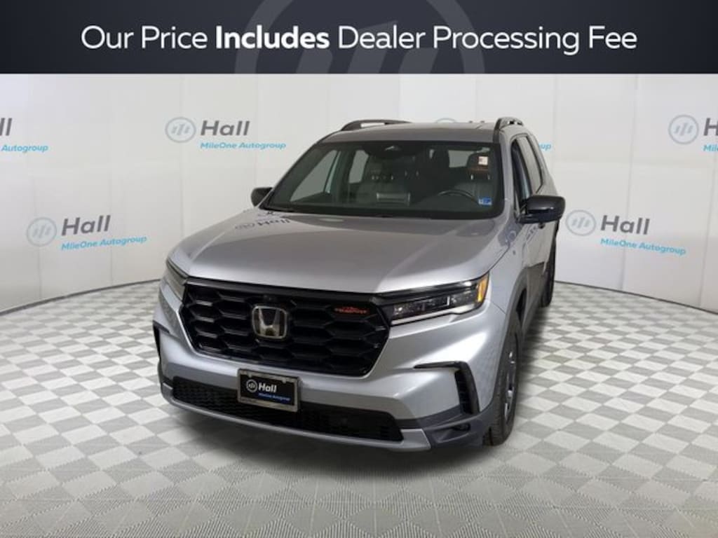 Used 2025 Honda Pilot TrailSport SUV