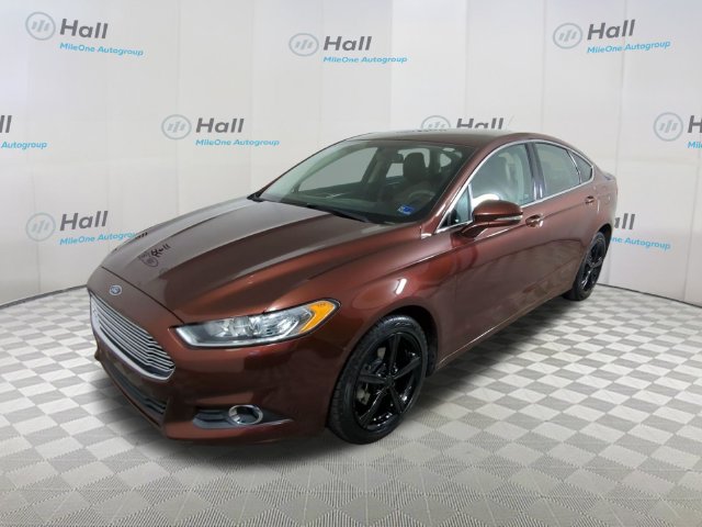 Used 2016 Ford Fusion SE Sedan