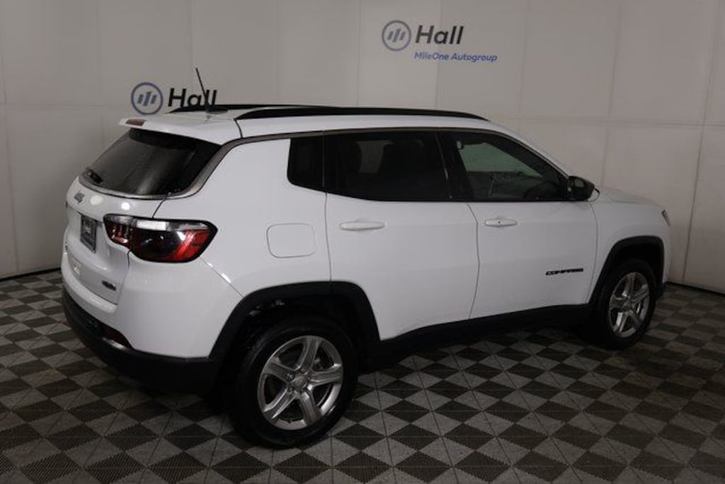 Used 2024 Jeep Compass Latitude SUV