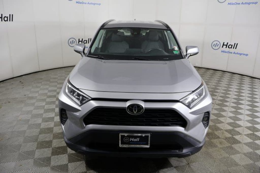 Used 2020 Toyota RAV4 XLE SUV