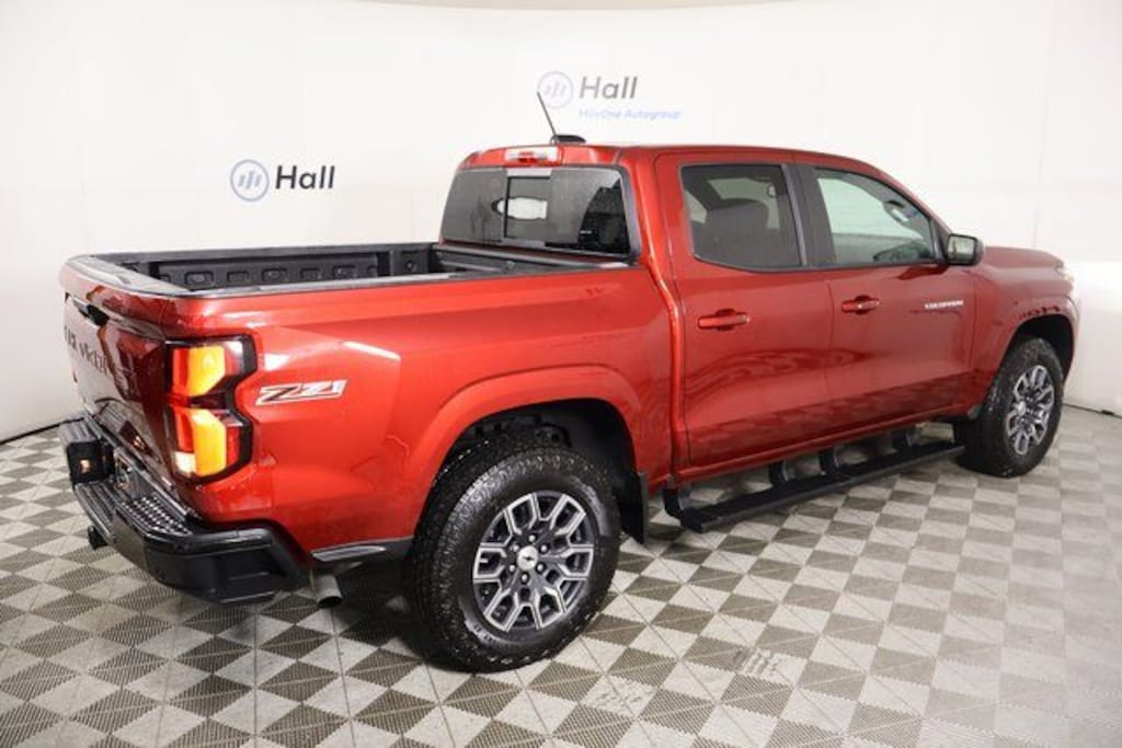 Used 2025 Chevrolet Colorado Z71 Truck