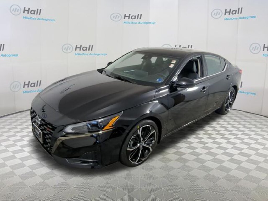 Used 2024 Nissan Altima 2.5 SR Sedan