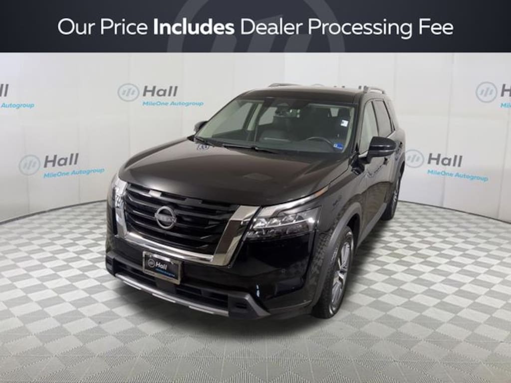 Used 2025 Nissan Pathfinder SL SUV