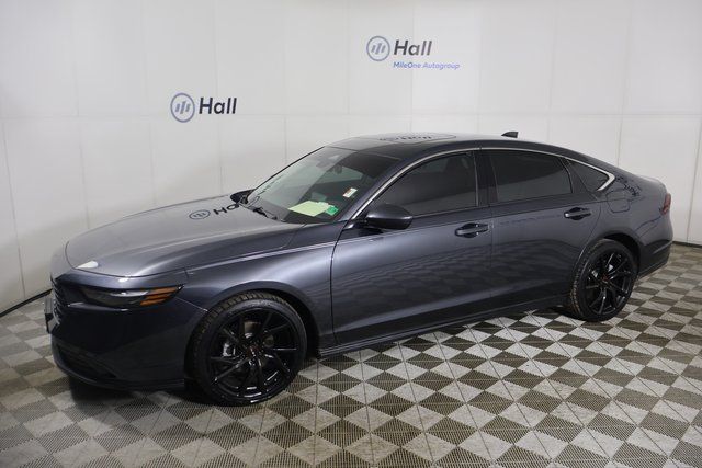 2024 Honda Accord EX's photo