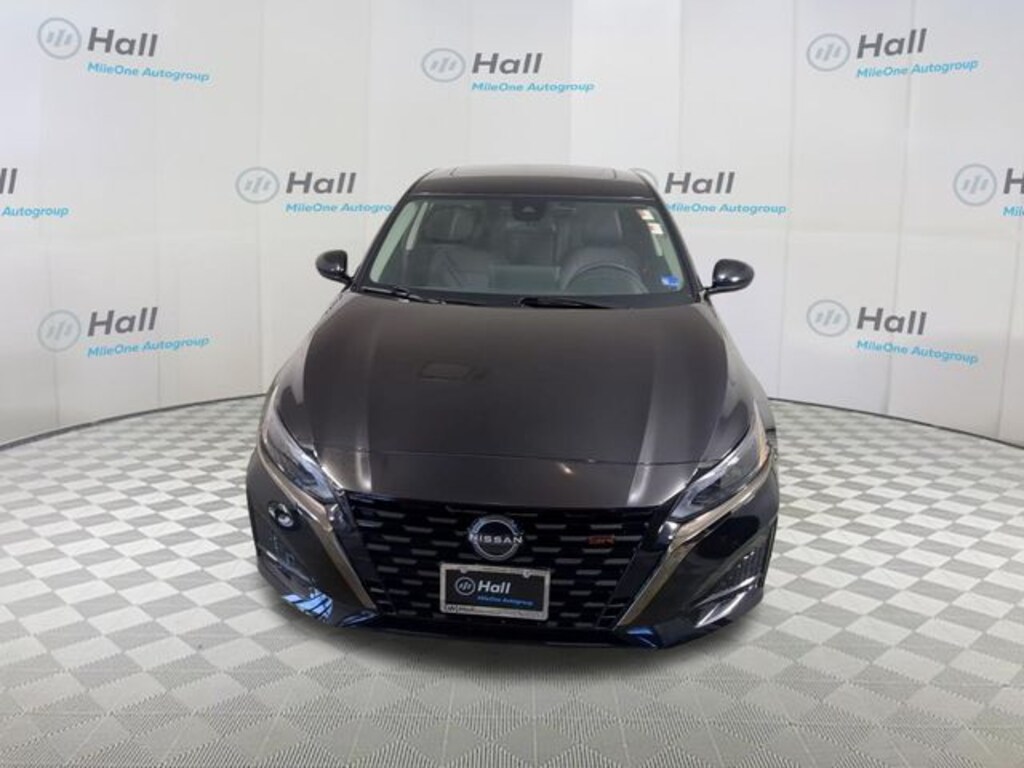 Used 2024 Nissan Altima 2.5 SR Sedan